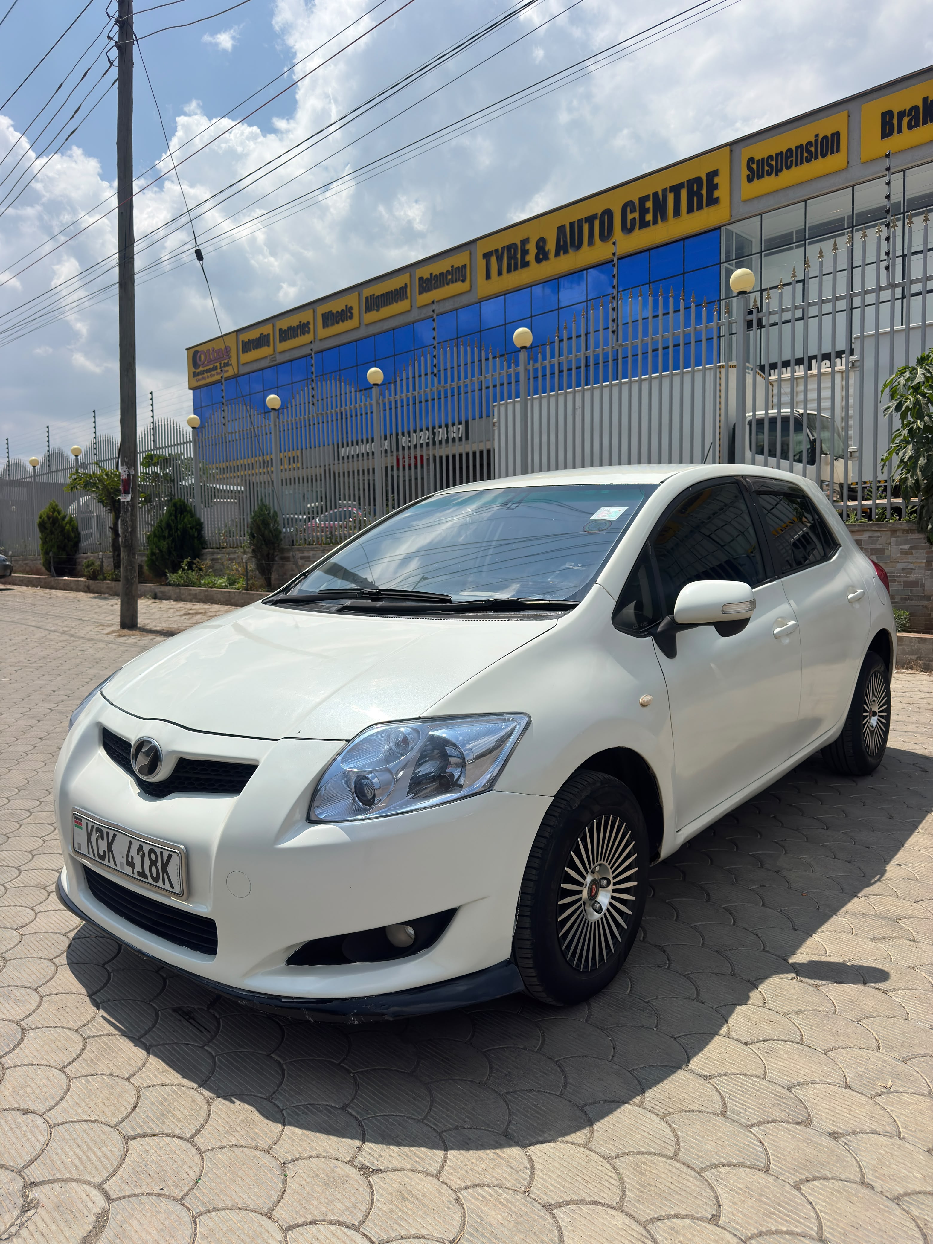 Toyota Auris YR 2010